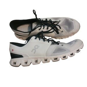 On Running Cloud X 3 Ivory Black